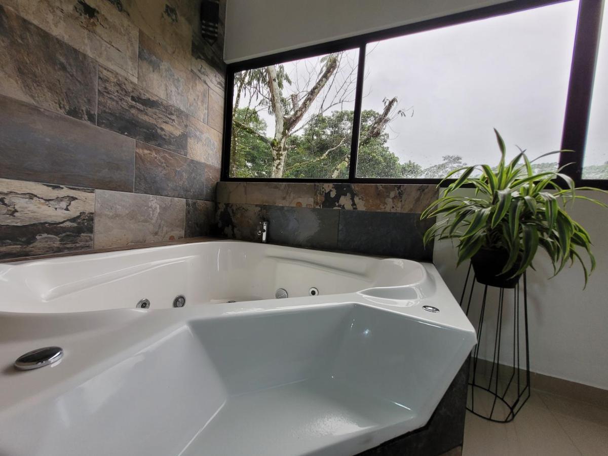 Loky'S Apartments La Fortuna Luaran gambar